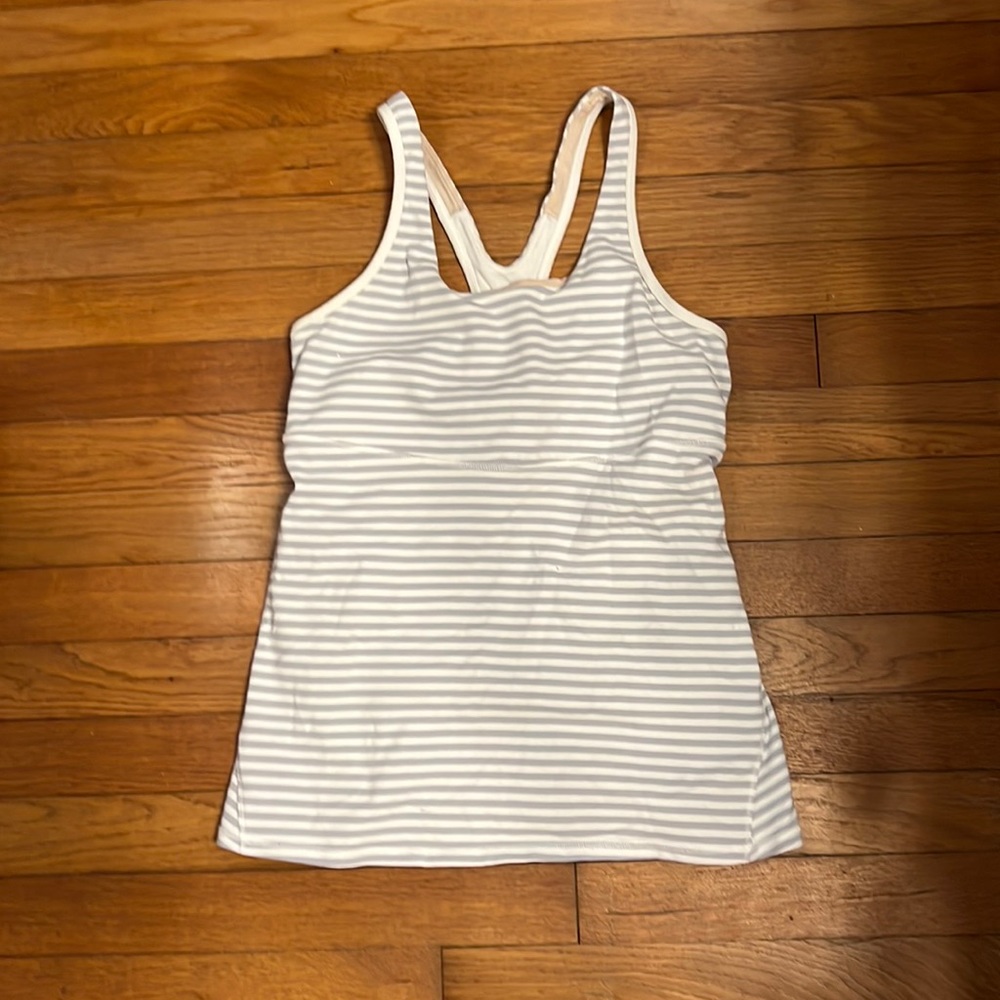 LuLulemon tank top